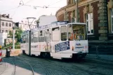 Görlitz tram line 1 with articulated tram 302 at Postplatz (2004)