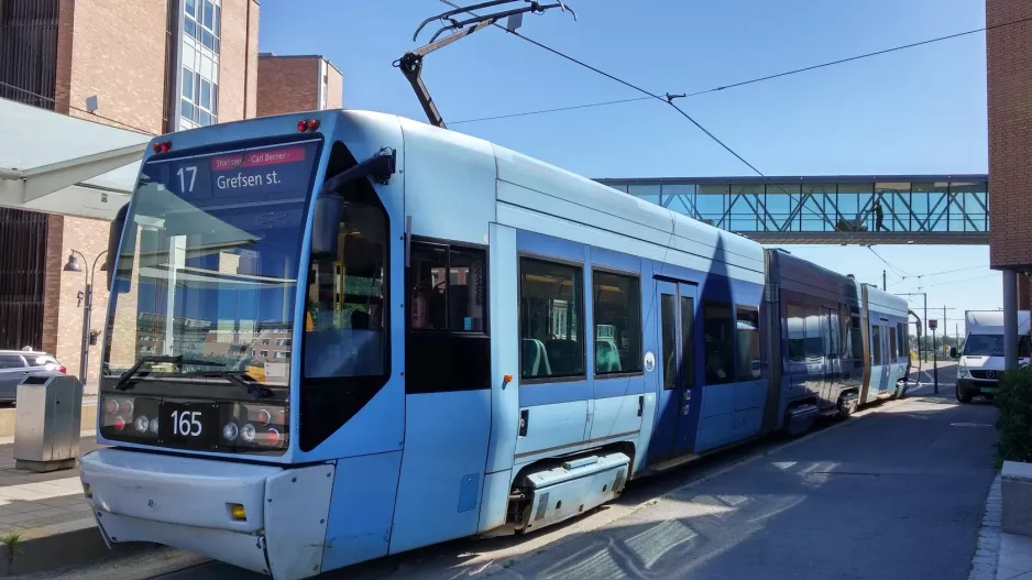 Oslo tram line 17 with low-floor articulated tram 165 at Rikshospitalet (2016)