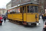 Aarhus museum tram 18 on Ryesgade, seen from the side (2012)