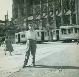 Archive photo: Ulm tram line 1 with railcar 23 on Münsterplatz (1950)