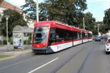 Braunschweig tram line 2 with low-floor articulated tram 1461 at Nibelungenplatz (2016)