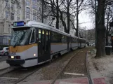Brussels tram line 81 with articulated tram 7925 at Montgomery (2019)