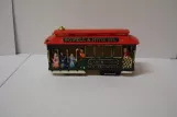 Fridge magnet: San Francisco cable car Powell-Hyde with cable car 39, side view (2010)