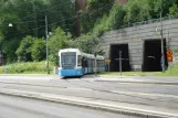 Gothenburg tram line 6 with low-floor articulated tram 404 "Jens Mattiasson" near Carlanderska (2012)