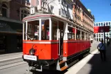 Innsbruck Museumszubringer with railcar 1, the back Anichstr. / Rathausgalerien (2010)