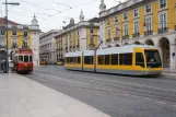 Lisbon Colinas Tour with railcar 8 on Praça do Cormércio (2013)