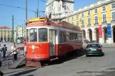 Lisbon railcar 10 on Praça do Cormércio (2008)