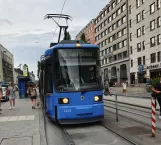 Munich tram line 18 with low-floor articulated tram 2124 at Hauptbahnhof (Süd) (2020)