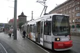 Nuremberg tram line 8 with low-floor articulated tram 1002 at Hauptbahnhof, Bahnhofplatz (2010)