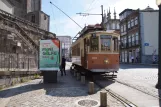Porto tram line 1 with railcar 220 at Infante (2016)