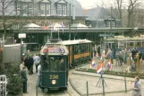 Postcard: Amsterdam museum line 30 with railcar 236 at Haarlemmermeerstation (1987)