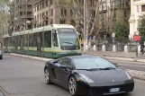 Rome tram line 8 with low-floor articulated tram 9250 on Viale Trastevere, front view (2010)