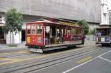 San Francisco cable car Powell-Mason with cable car 25 near Powell & Sacramento (2010)