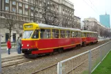 Warsaw tram line 33 with railcar 821 at Muranowska (2011)
