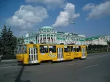 Yekaterinburg tram line 26 with railcar 734 on prospekt Lenina (2009)