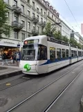 Zürich tram line 10 with low-floor articulated tram 3076 at Bahnhofstrasse/HB (2021)