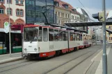 Zwickau tram line 3 with articulated tram 934 at Zentrum (2008)