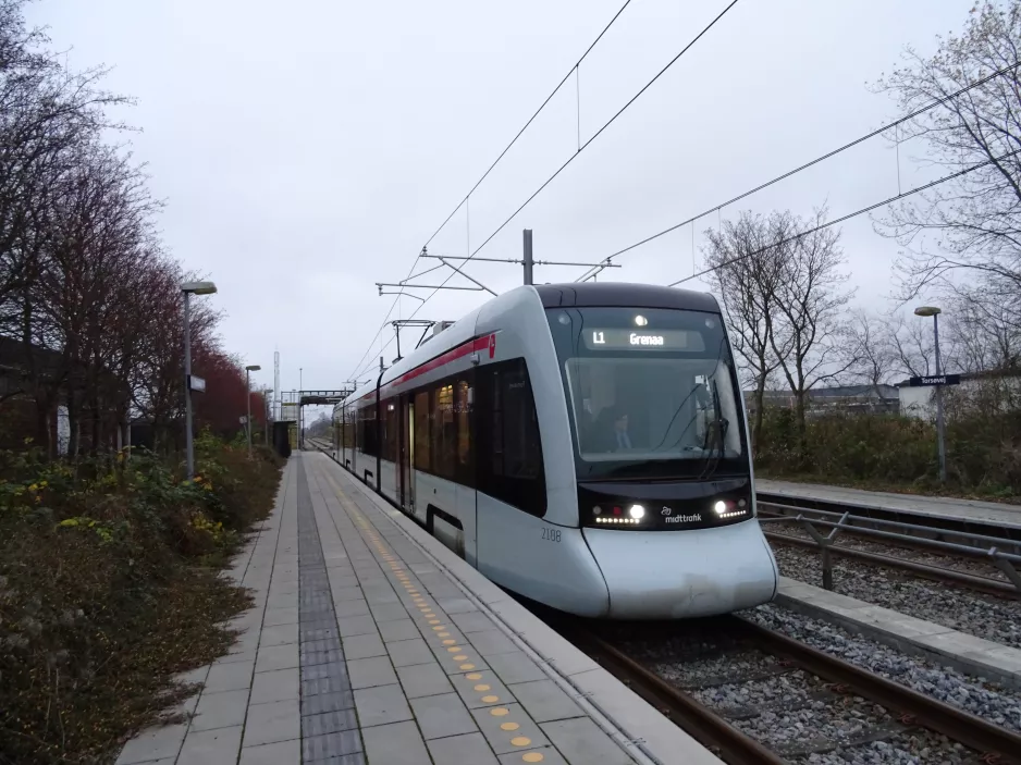 Aarhus light rail line L1 with low-floor articulated tram 2108-2208 at Torsøvej (2019)