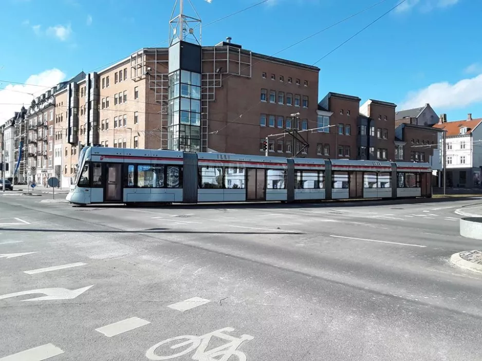 Aarhus light rail line L2 with low-floor articulated tram 1104-1204 near Nørreport (2018)