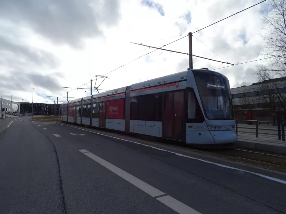 Aarhus light rail line L2 with low-floor articulated tram 1105-1205 at Olof Palmes Alle (2018)