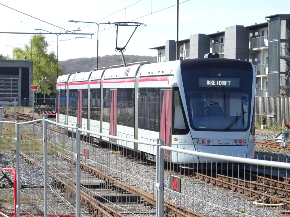 Aarhus low-floor articulated tram 1109-1209 on the side track at Odder (2019)