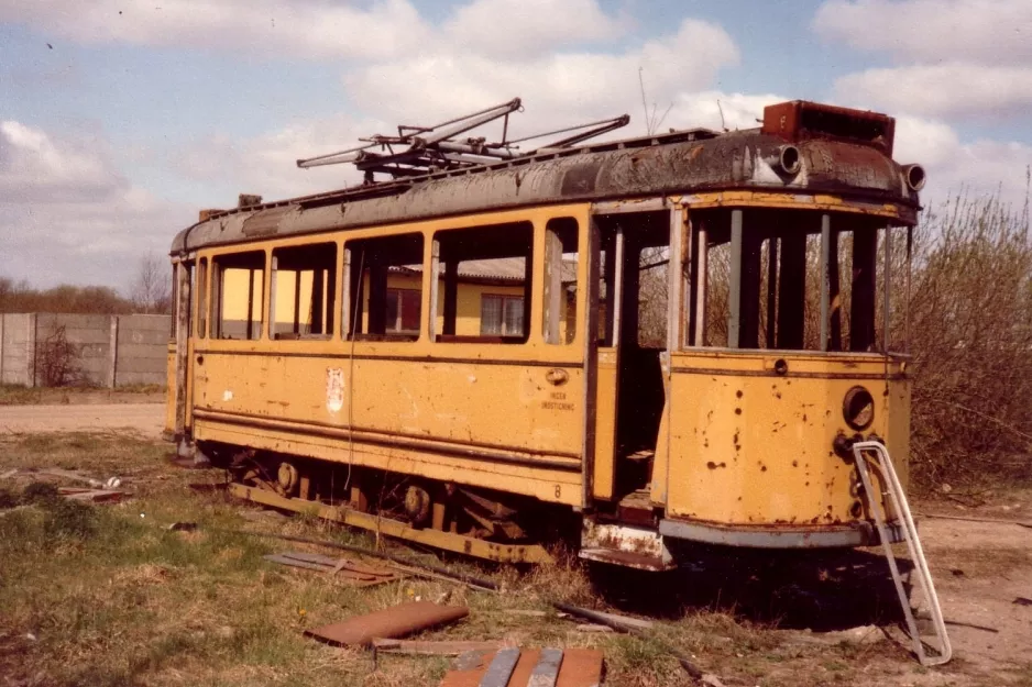 Aarhus railcar 8 near Trige (1982)