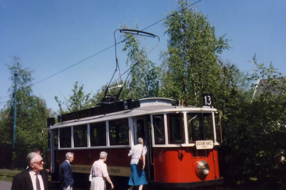 Amsterdam museum line 30 with railcar 352 at Noorddammerlaan (1989)