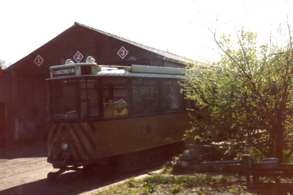 Amsterdam service vehicle 542 in Electric Tram Museum (1989)