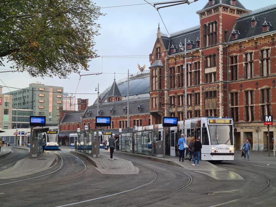 Amsterdam tram line 2 at Central Station (2021)