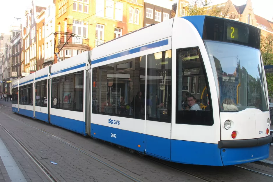 Amsterdam tram line 2 with low-floor articulated tram 2042 on Vijzelstraat (2010)