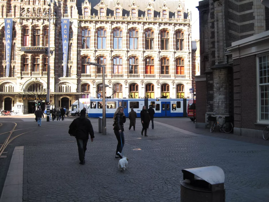 Amsterdam tram line 5 with articulated tram 901 on Nieuwezijds Voorburgwal (2009)