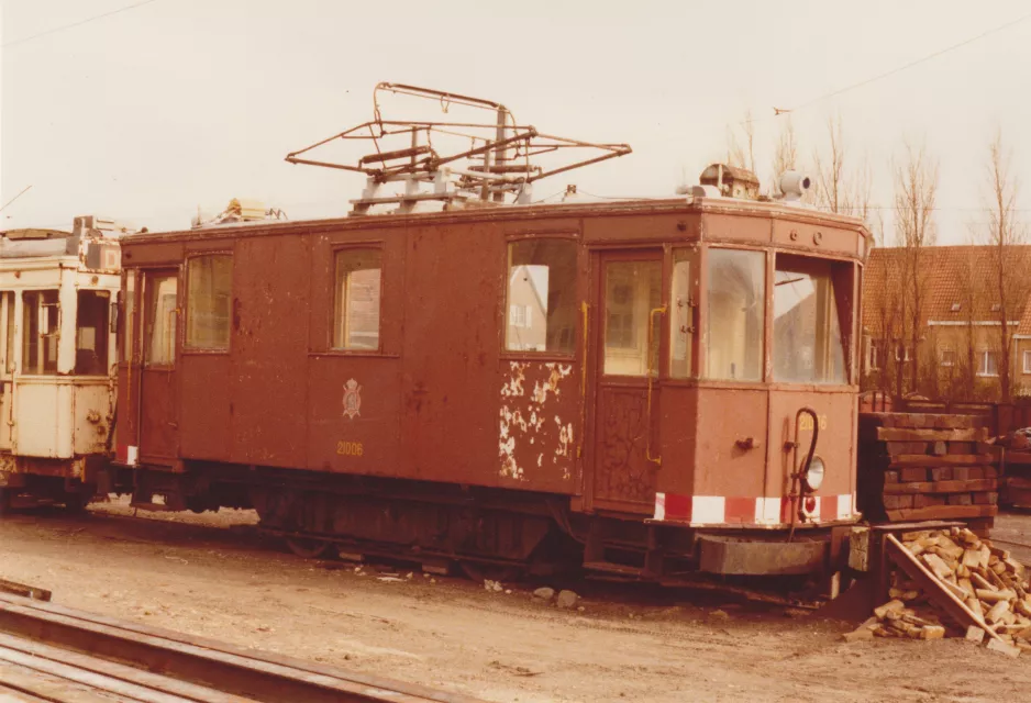 Archive photo: Brussels motor freight car 21006 at Knokke (1978)