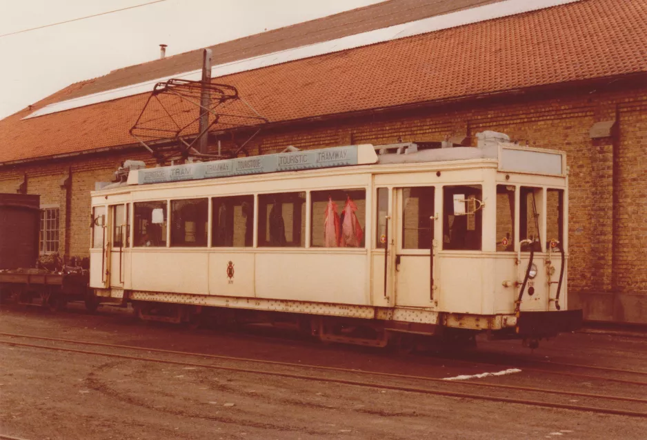 Archive photo: Brussels railcar 9291 at the depot Knokke (1978)