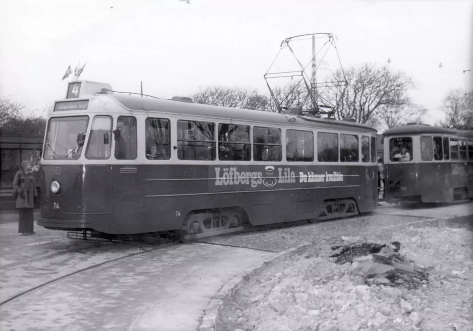 Archive photo: Malmö tram line 4 with railcar 74 at Limhamn Sibbarp (1973)