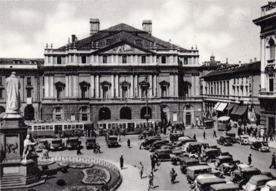 Archive photo: Milan close by Teatro alla Scala (1951-1953)