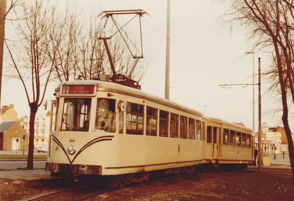 Archive photo: Ostend De Kusttram with railcar 9028 at Knokke (1978)