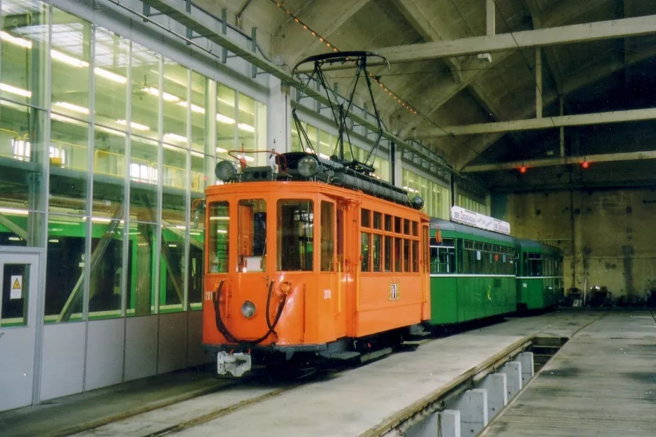 Basel service vehicle 2019 inside Depot Allschwilerstr. (2006)