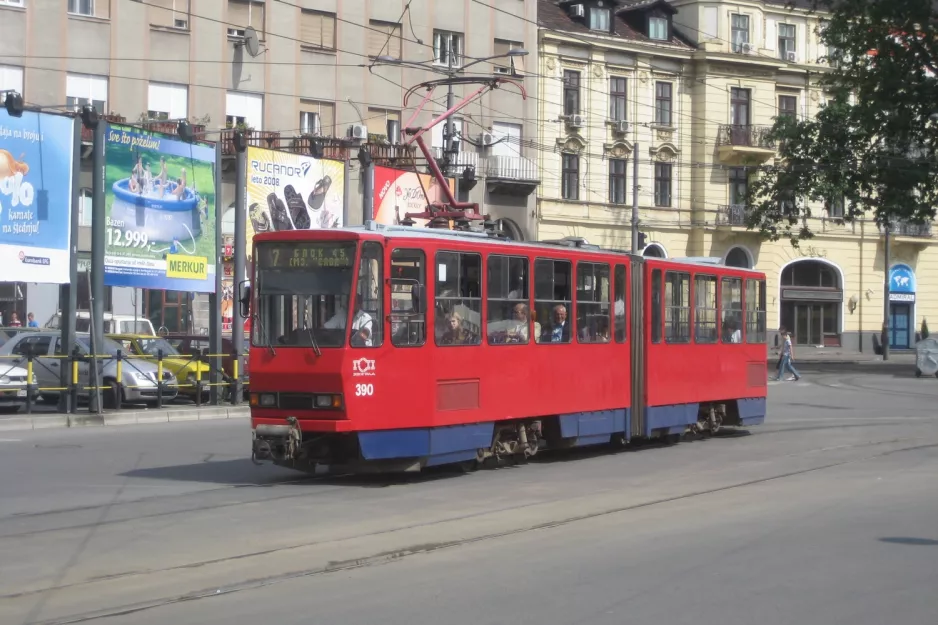 Belgrade tram line 7 with articulated tram 390 on Ekonomski Fakultet (2008)