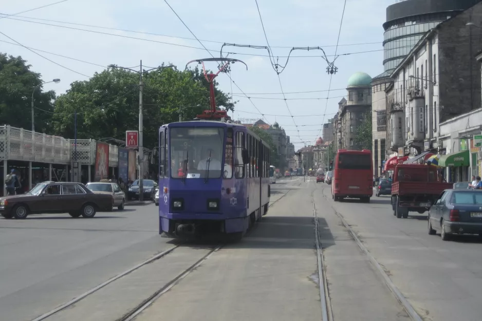 Belgrade tram line 9 with articulated tram 388 at Ekonomski Fakultet (2008)