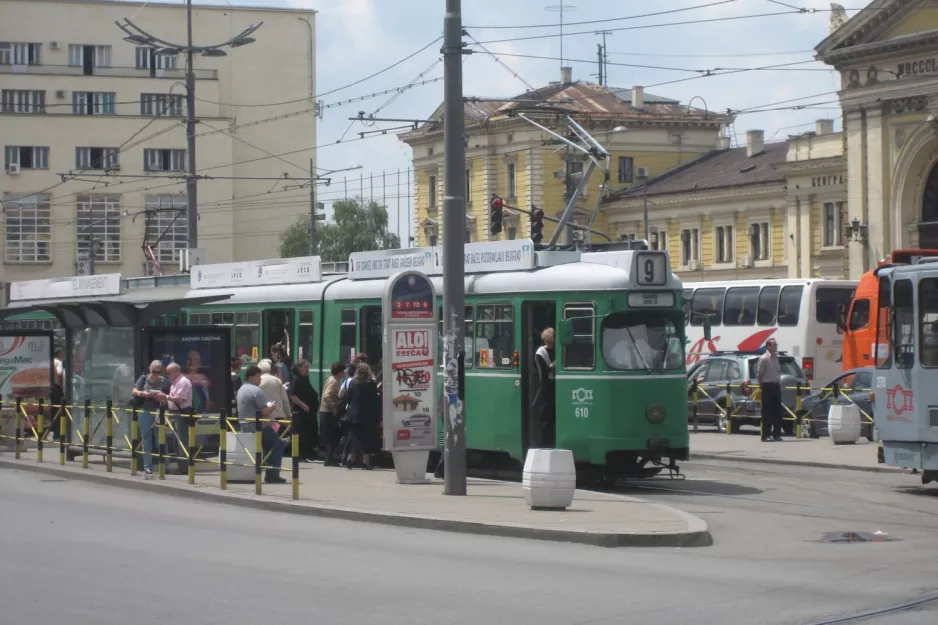 Belgrade tram line 9 with articulated tram 610 at Savski Trg (2008)
