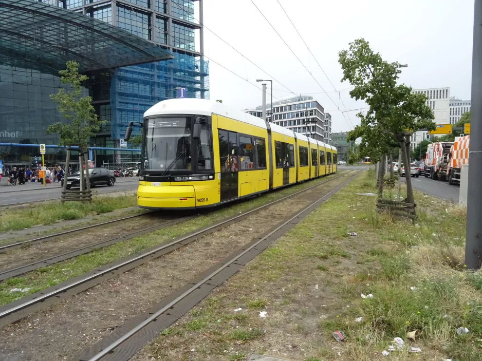 Berlin fast line M5 with low-floor articulated tram 9056 outside Hauptbahnhof (2023)