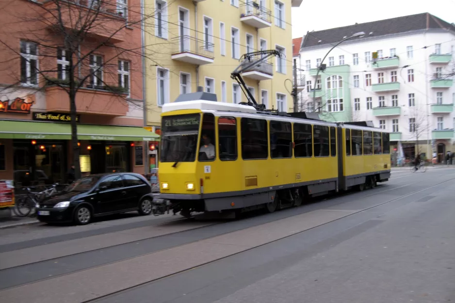 Berlin tram line 21 at Niederbarnimstraße (2010)