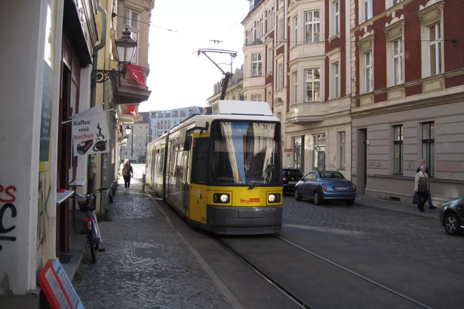 Berlin tram line 62 with low-floor articulated tram 1089 on Kirchstraße, Köpenick (2012)