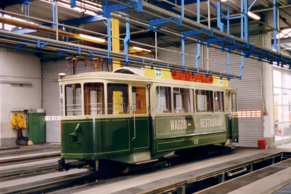 Berne sidecar 312 inside Zieglerstr. (2006)