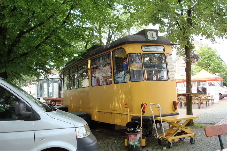 Bielefeld railcar on Siegfriedplatz (2016)