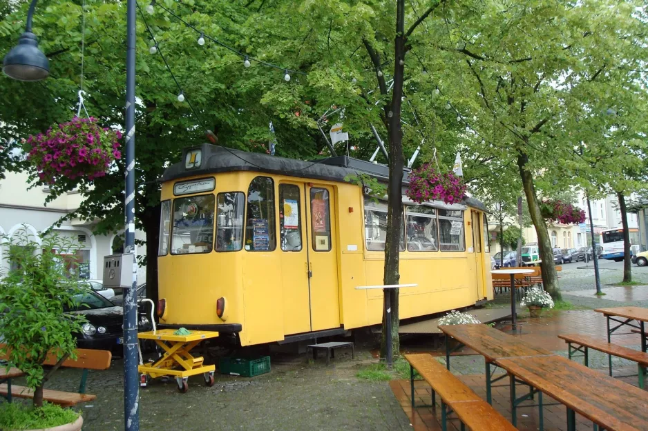 Bielefeld railcar on Siegfriedplatz, Supertram (2012)
