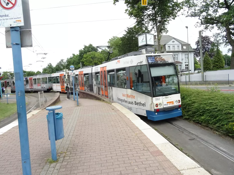 Bielefeld tram line 1 with articulated tram 592 at Johannesstift (2020)