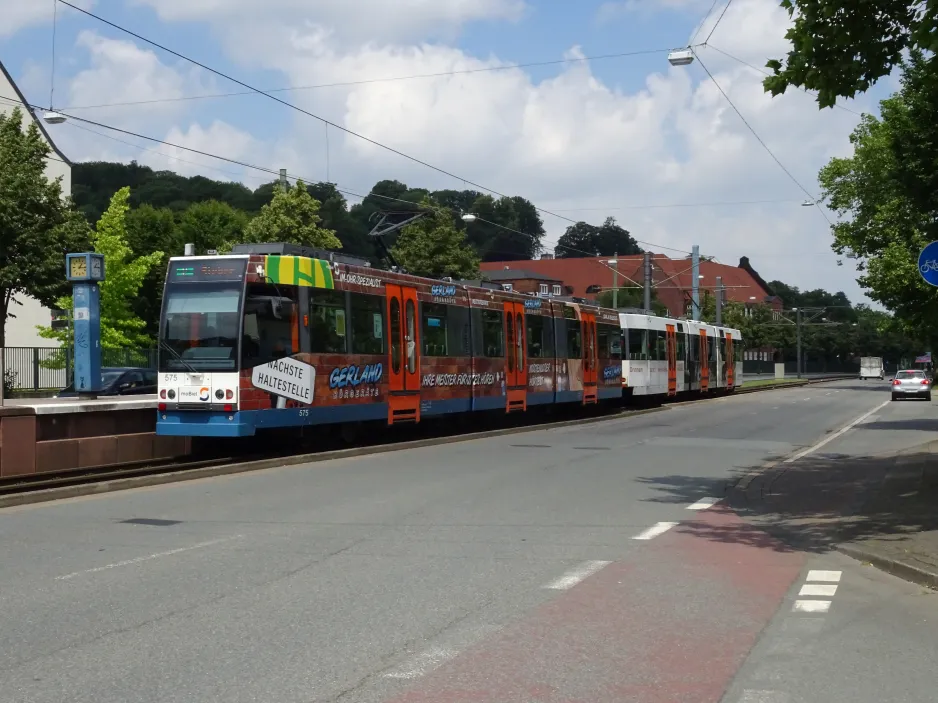 Bielefeld tram line 2 with articulated tram 575 at Bethel (2024)