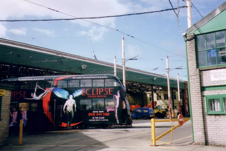 Blackpool bilevel rail car 720 in front of the depot on Blundell St. (2006)