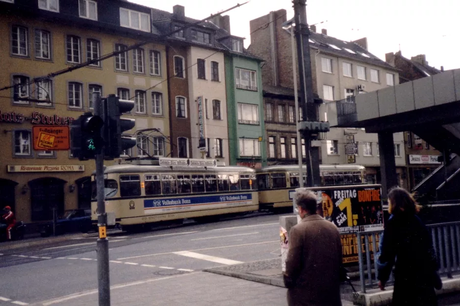 Bonn tram line 61 with railcar 219 at Stadthaus (1988)